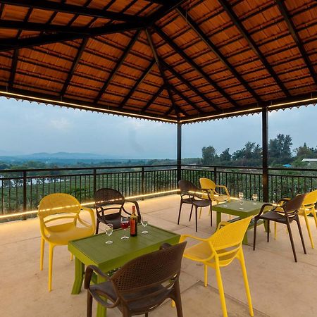 Stayvista'S Harvest Haven - Pool-View Villa With Deck & Machan Near Sula Nashik Ngoại thất bức ảnh