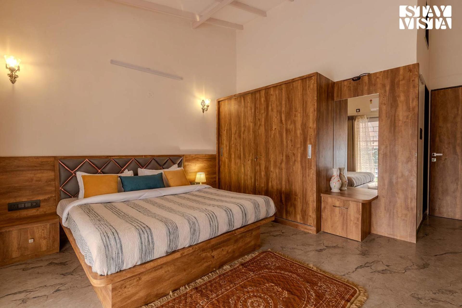 Stayvista'S Harvest Haven - Pool-View Villa With Deck & Machan Near Sula Nashik Ngoại thất bức ảnh