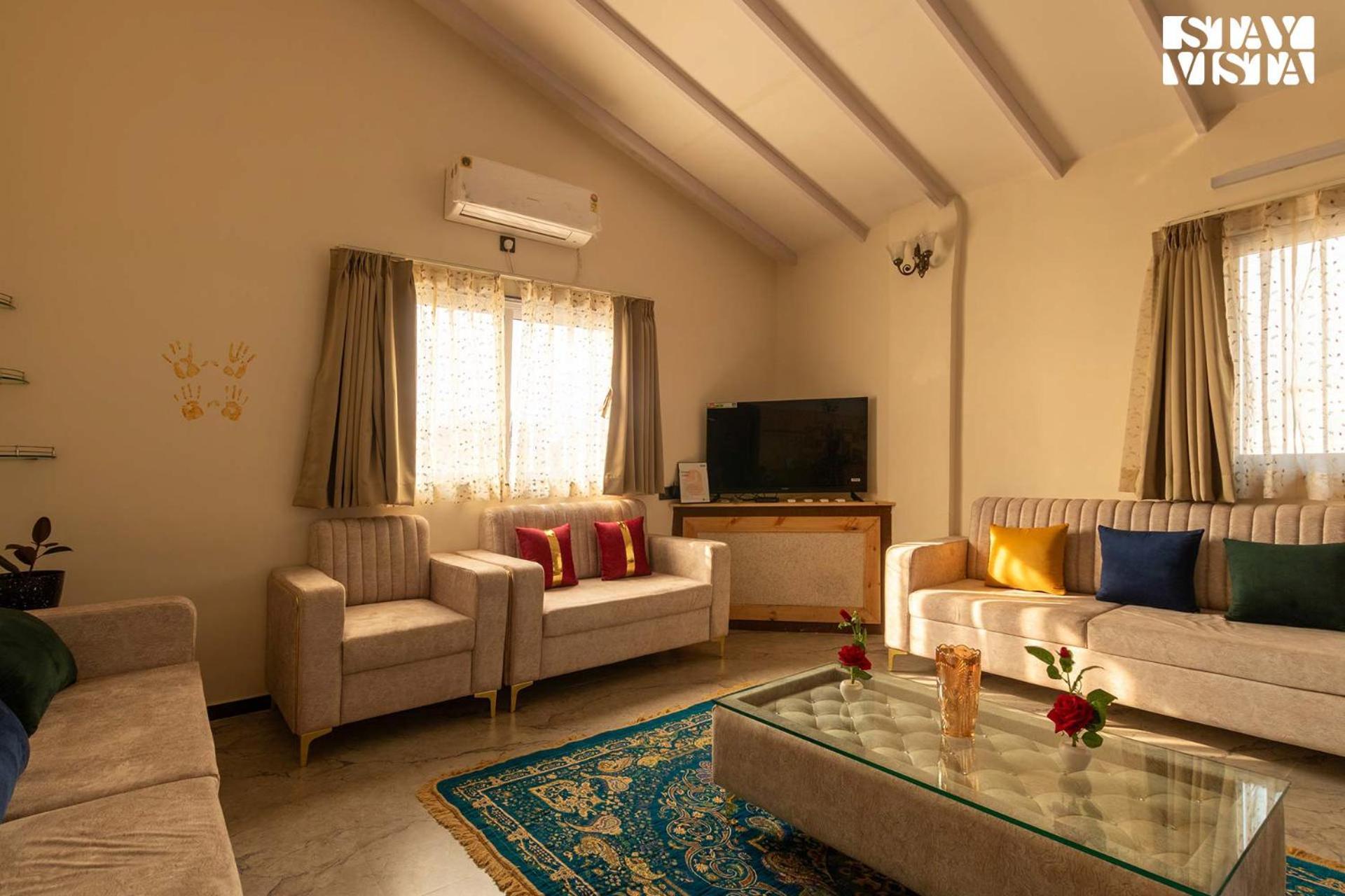 Stayvista'S Harvest Haven - Pool-View Villa With Deck & Machan Near Sula Nashik Ngoại thất bức ảnh